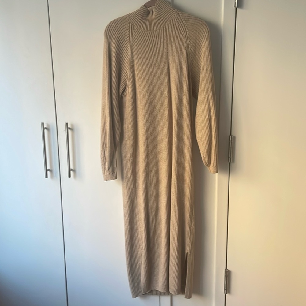 Sweater dress
